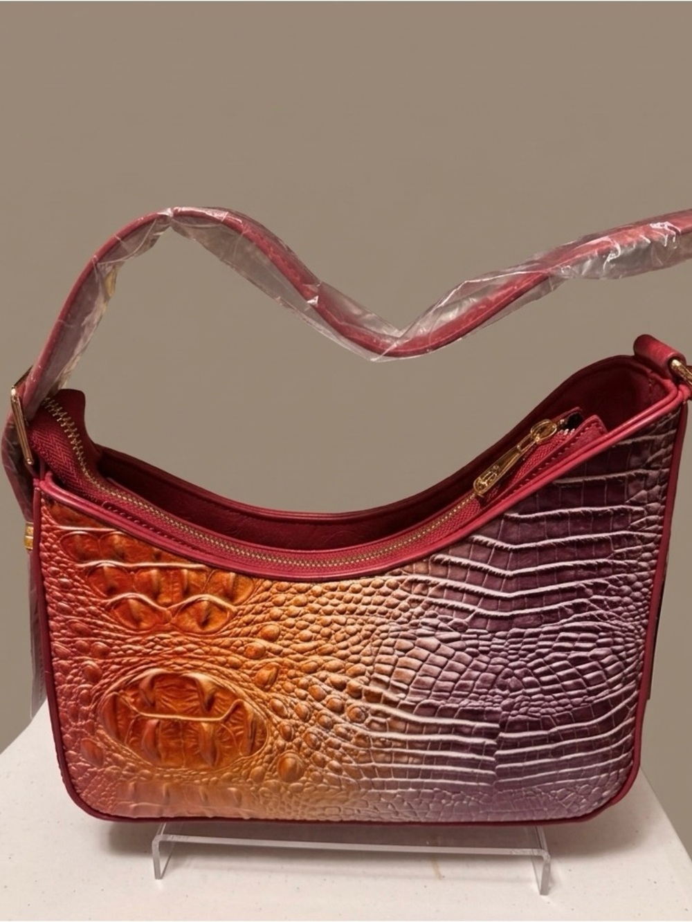 Women's Ombre Croc-Embossed Shoulder Bag in Purple and Orange. NWT - Picture 5 of 7